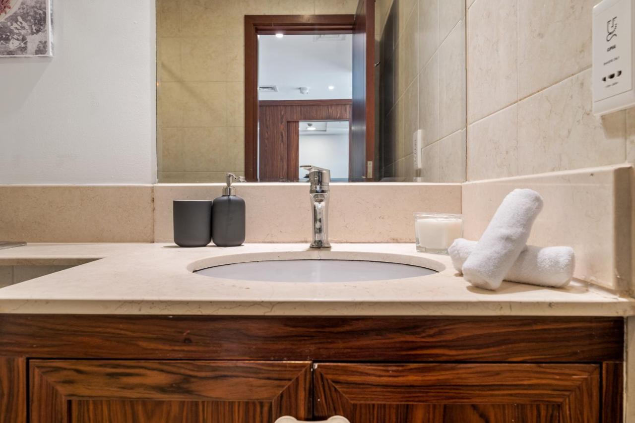 Chic And Zen Apartment, Near Burj Khalifa Tower 두바이 외부 사진